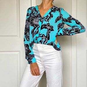 Calvin Klein || V-neck Blouse